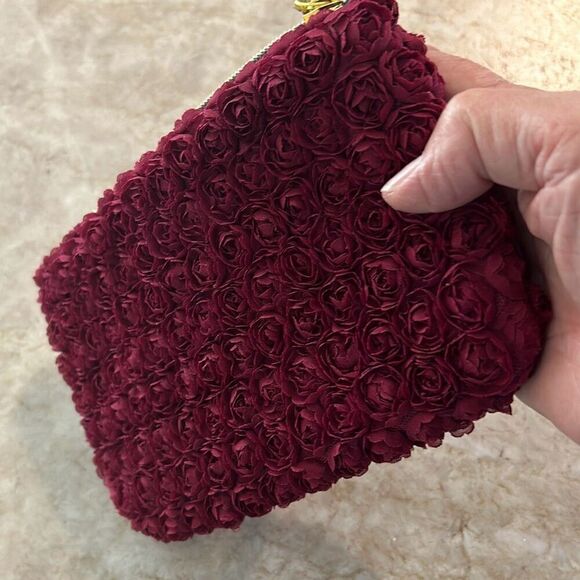 NIEMAN MARCUS Rosette Wristlet - Picture 3 of 4